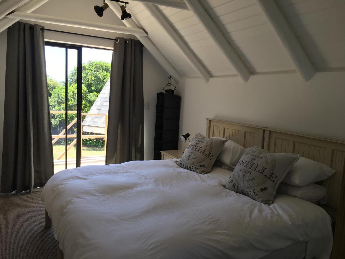 47 On The Run Hotel St Francis Bay Bagian luar foto